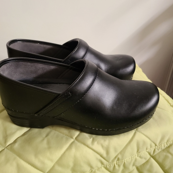 Dansko Shoes - Dansko Professional Clogs XP Work Leisure Everyday